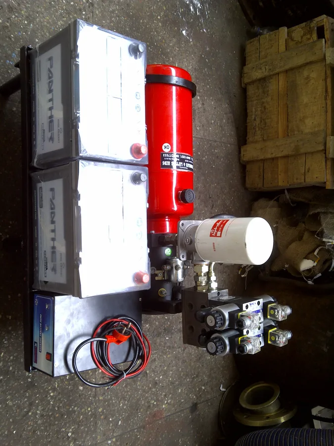 DC mini power pack