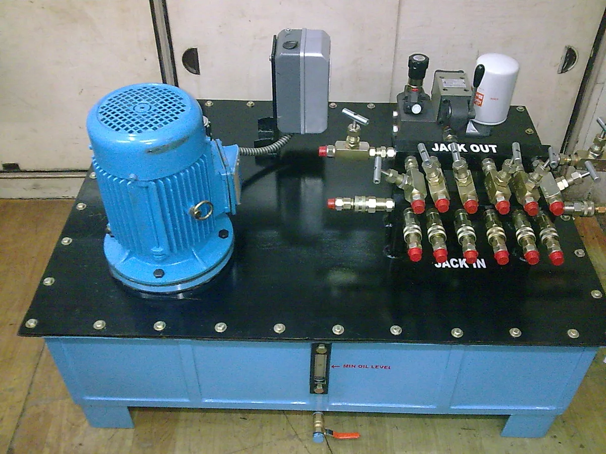 Gang operated jacks (4 and 8 station)