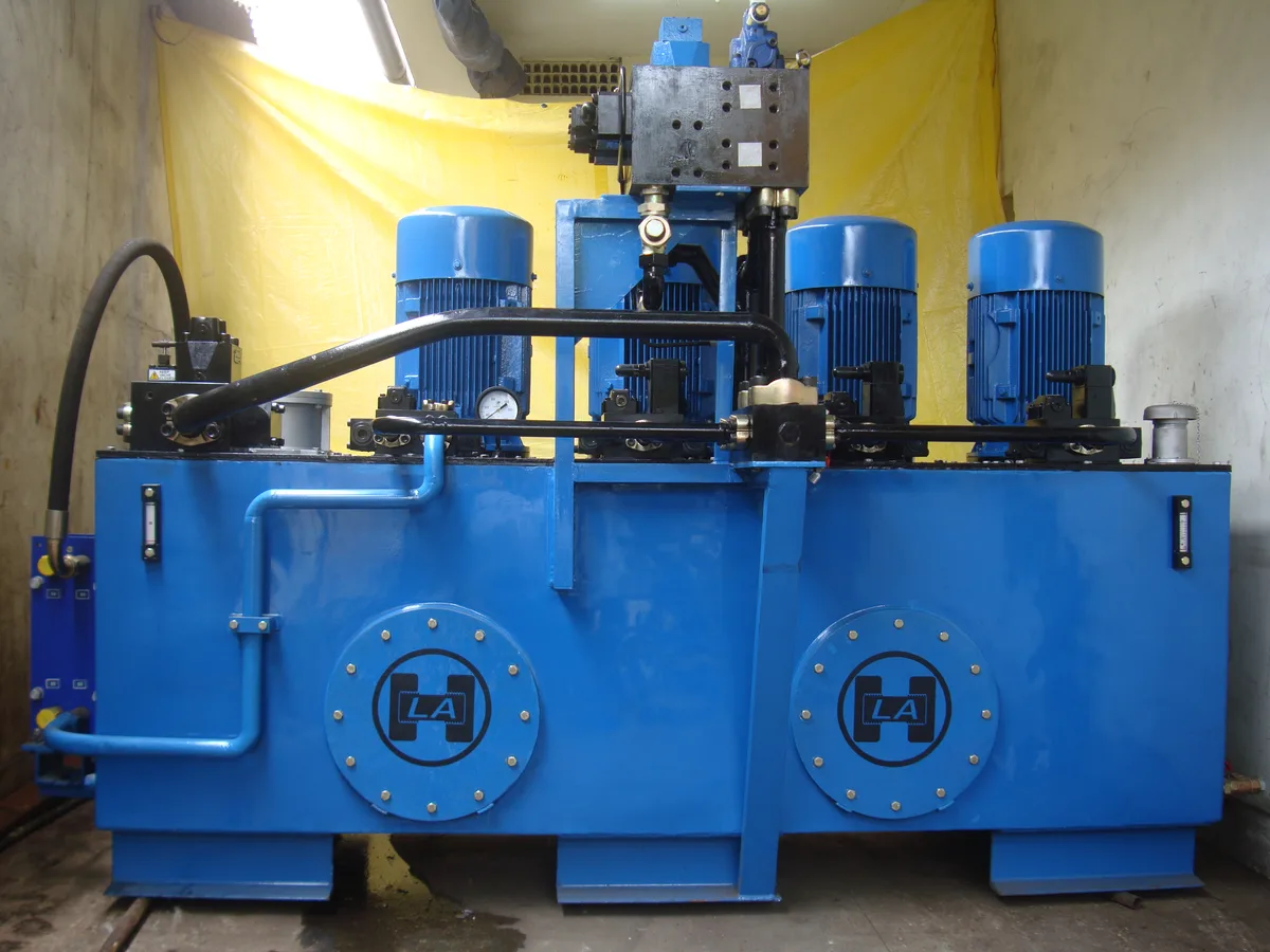 Heavy-duty multi-motor power pack