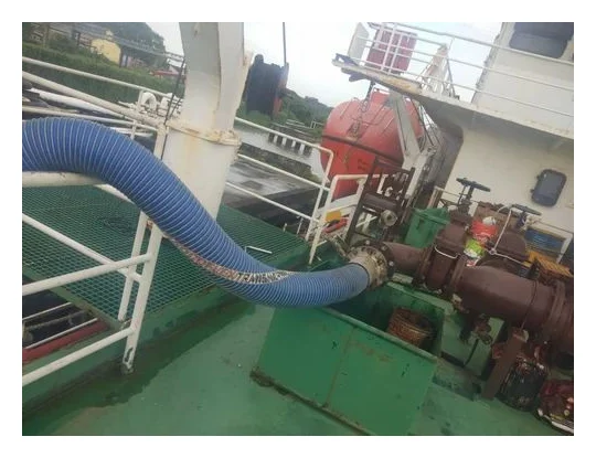 Marine, jetty and bunkering composite hose