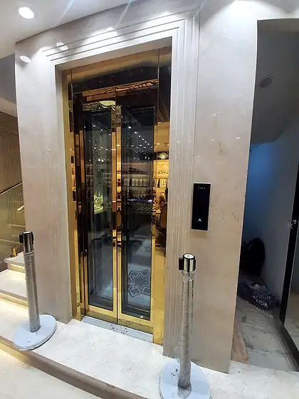 Hydraulic home lift installed by HLA