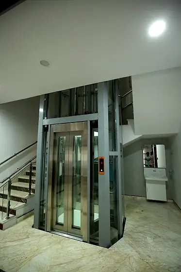 Hydraulic home lift installed by HLA