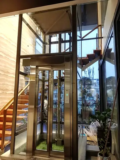 Hydraulic home lift installed by HLA