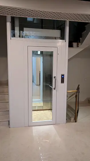 Hydraulic home lift installed by HLA