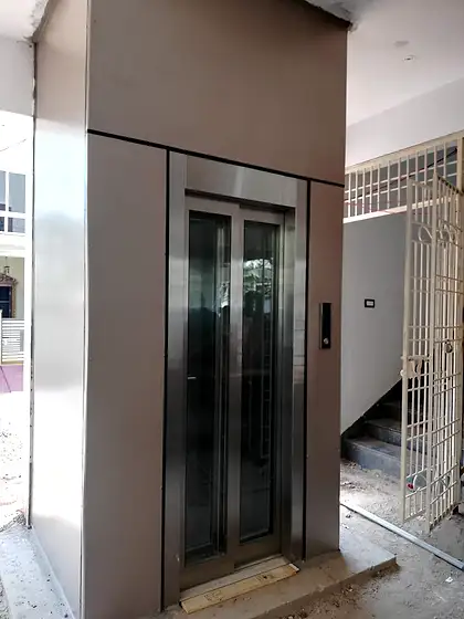 Hydraulic home lift installed by HLA