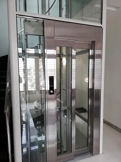 Hydraulic home lift installed by HLA