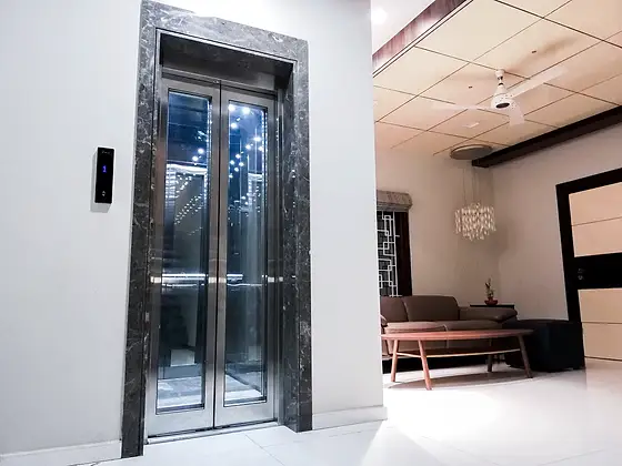 Hydraulic home lift installed by HLA