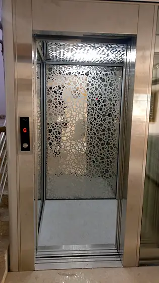 Hydraulic home lift installed by HLA