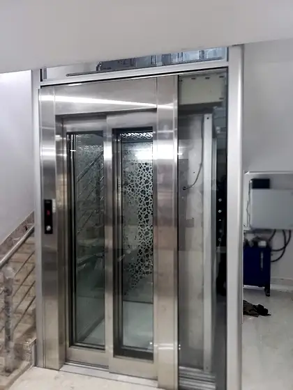 Hydraulic home lift installed by HLA