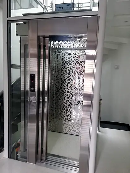 Hydraulic home lift installed by HLA