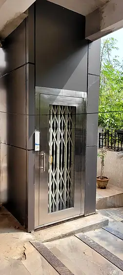 Hydraulic home lift installed by HLA