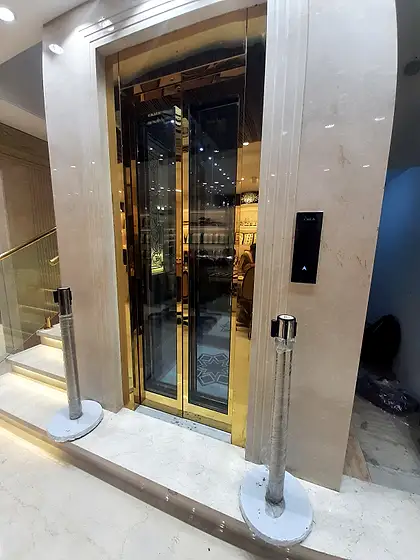 Hydraulic home lift installed by HLA