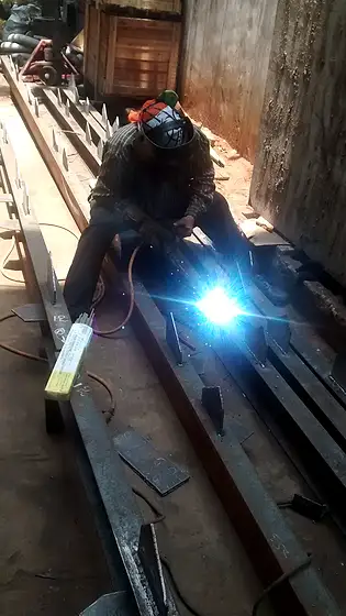 HLA crew at work: workshop and welding